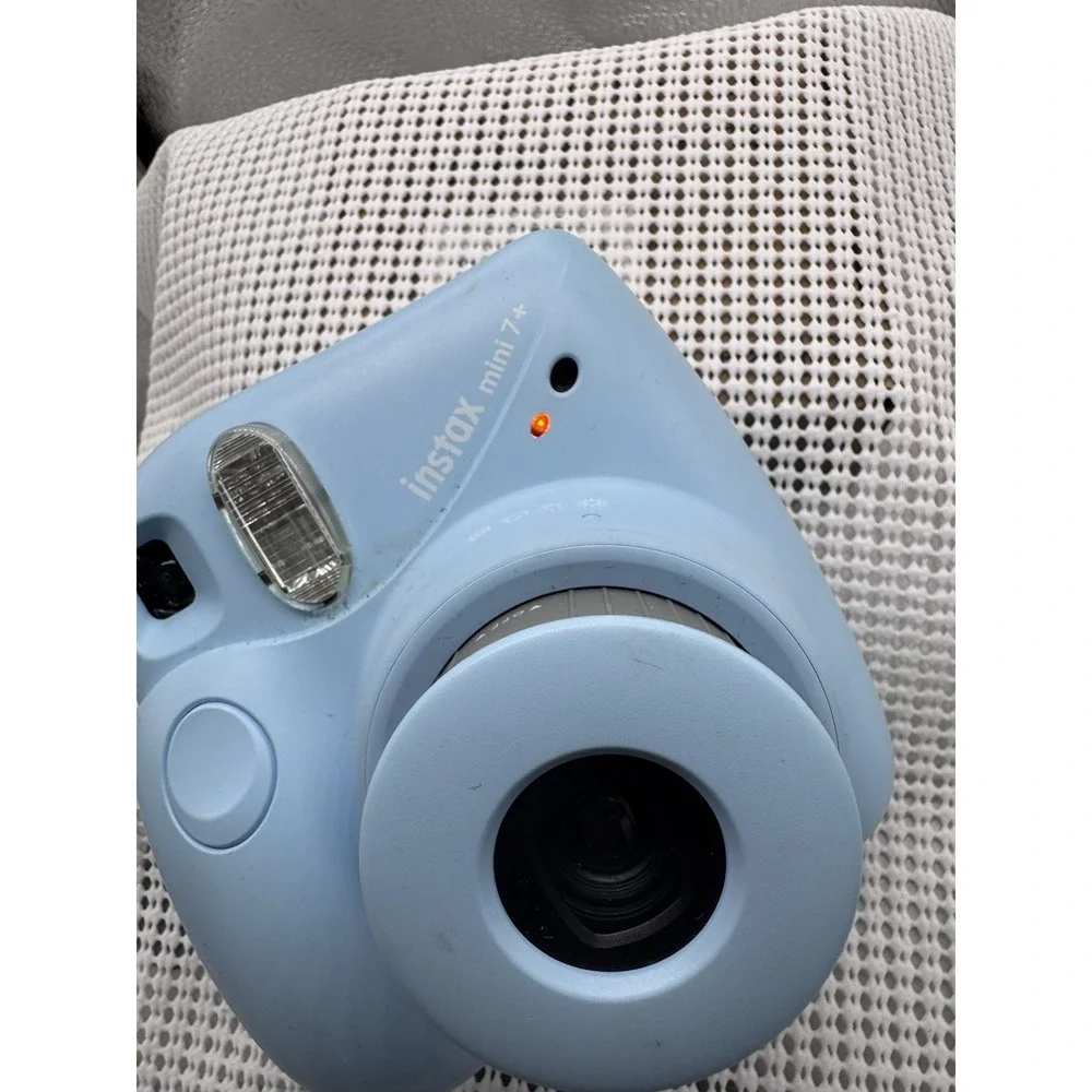 Fujifilm Instax Mini 7+ Instant Camera Light Blue 600021778 Tested Working